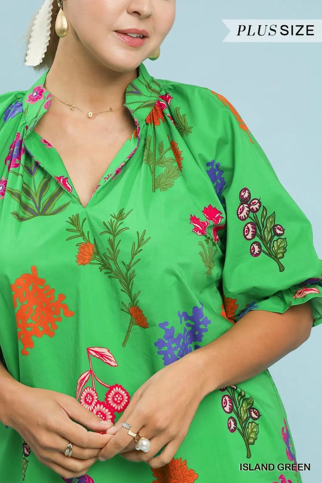 Green Floral Scalloped Hem Blouse