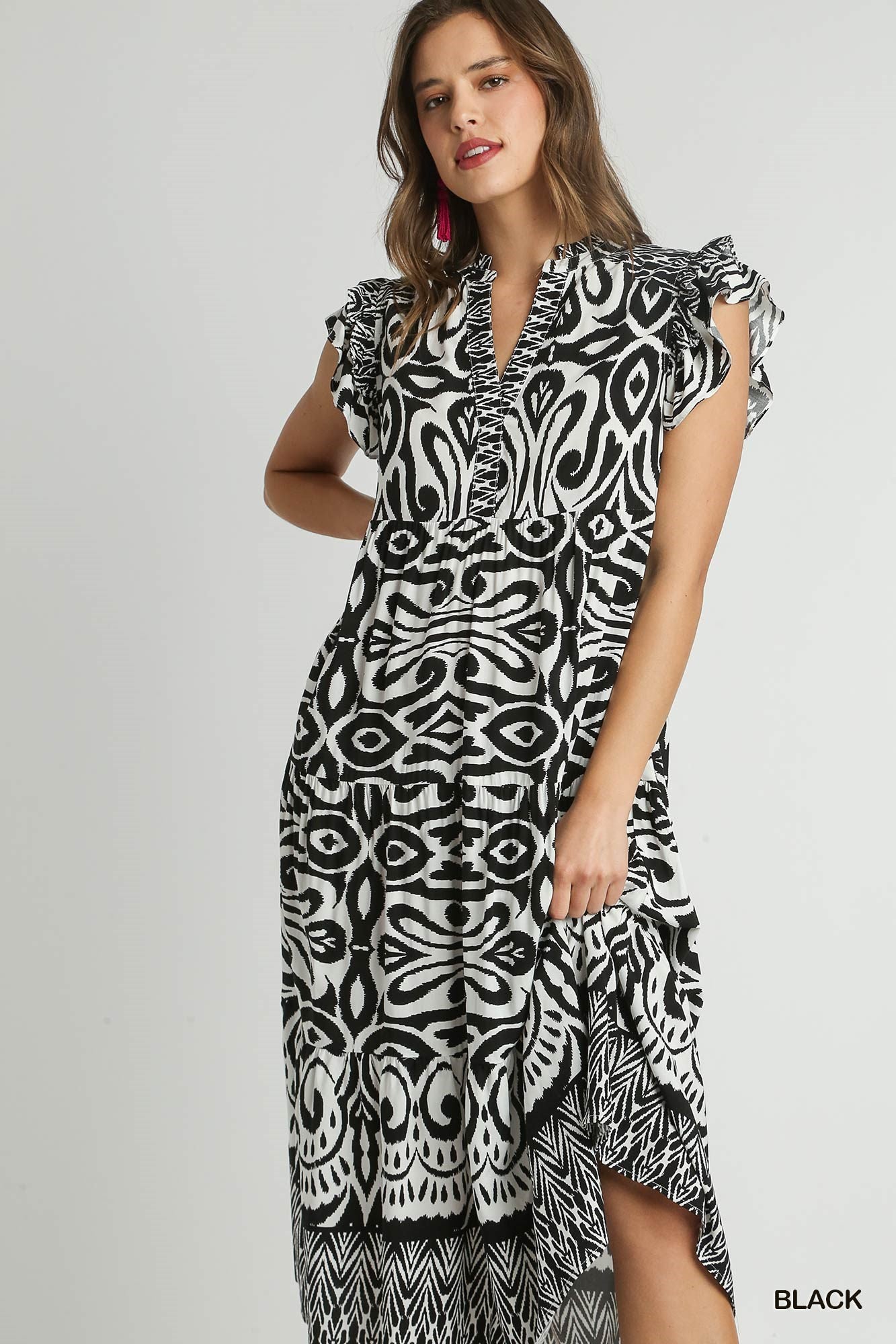 Black & White Printed Midi Dress w/ Ruffle Sleeves