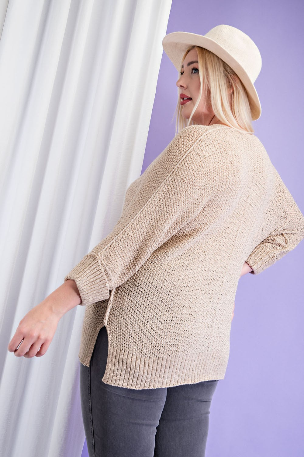 Crew Neck Knit Sweater Cuffed Sleeve