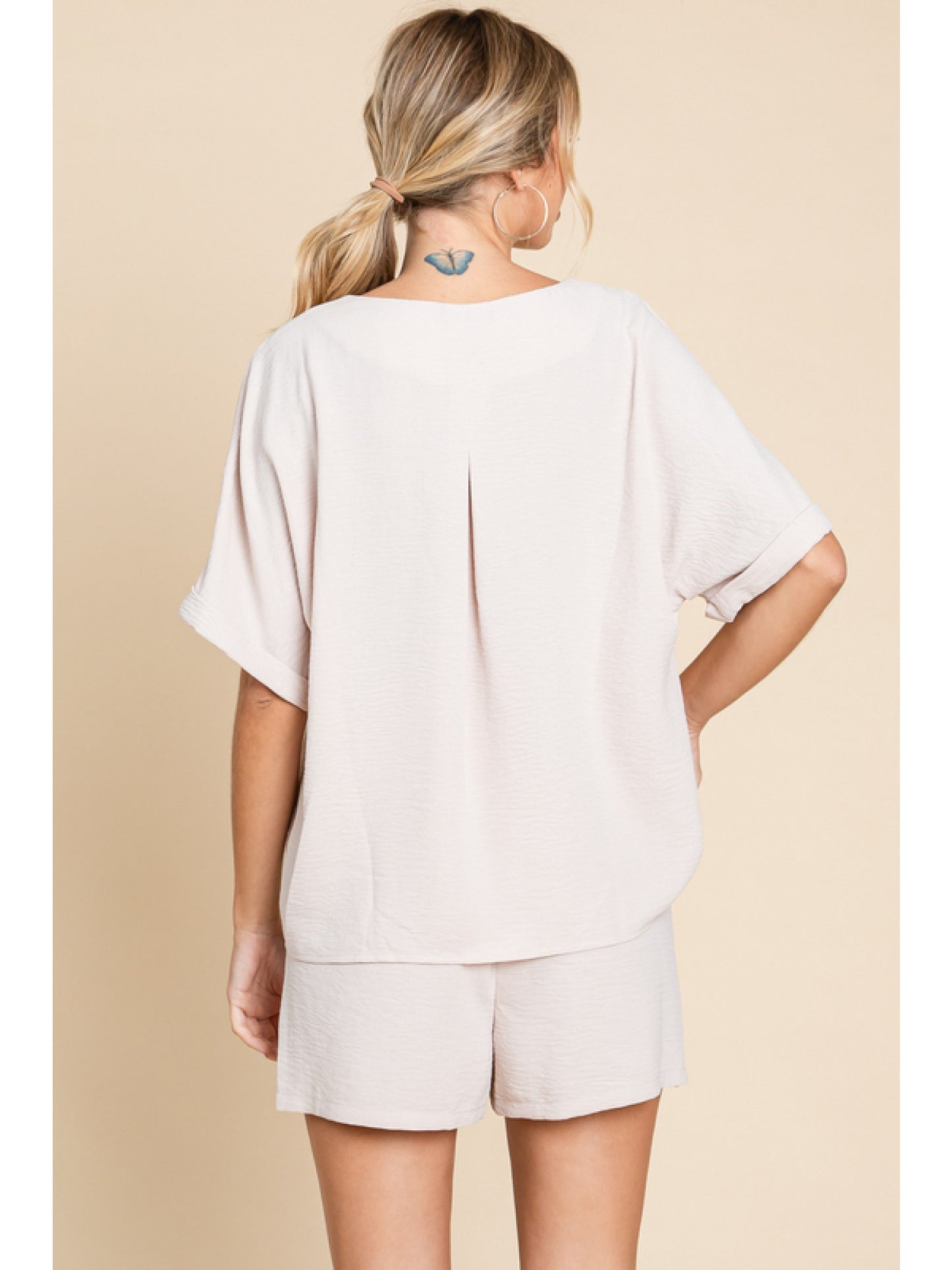 Short Sleeve Pleated Back Shirt