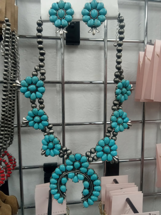 Chunky Turquoise Stone Necklace Set